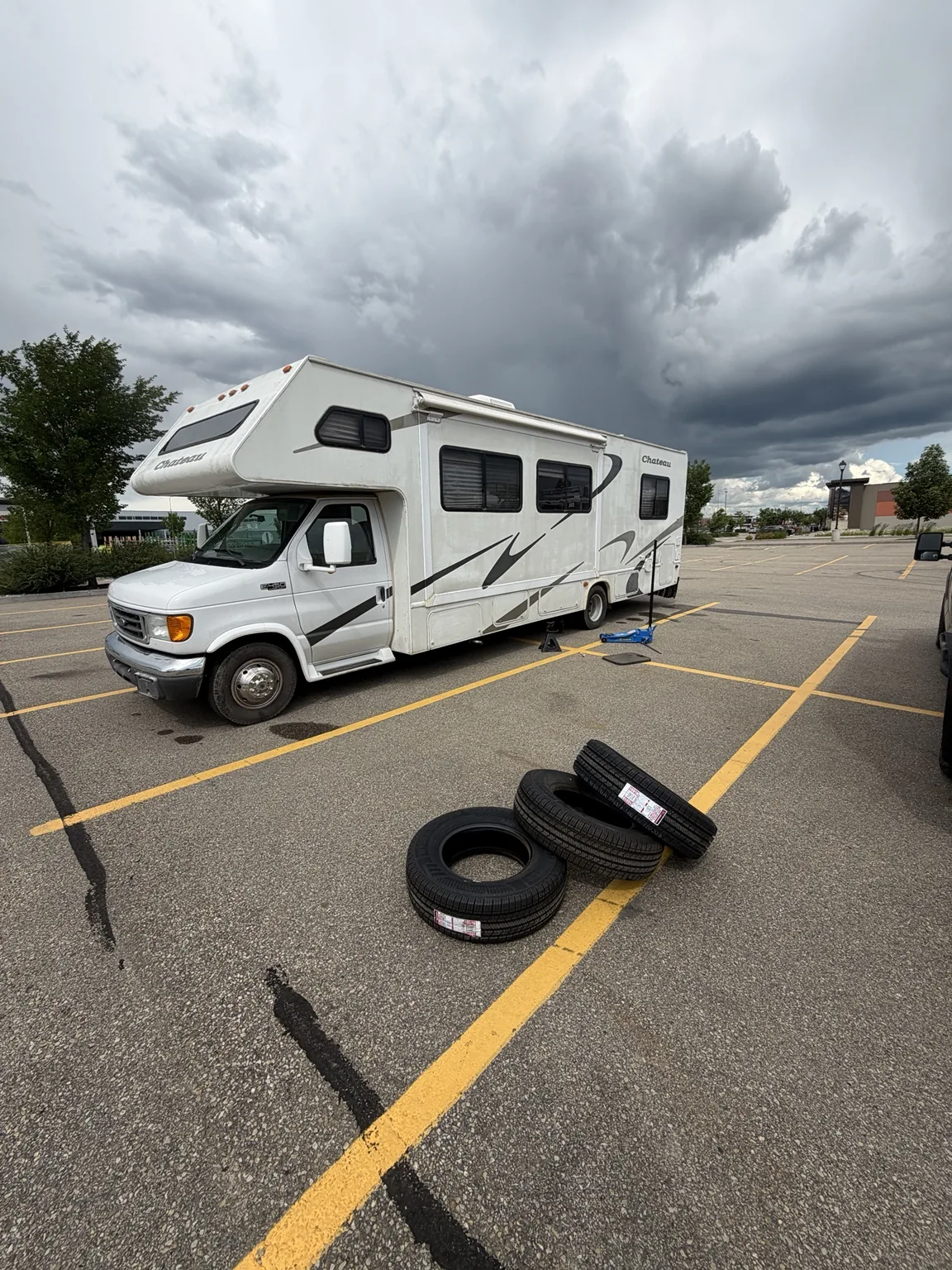 Three Tire Changeover and Wheel Balancing on a Ford E450 Motorhome in Edmonton