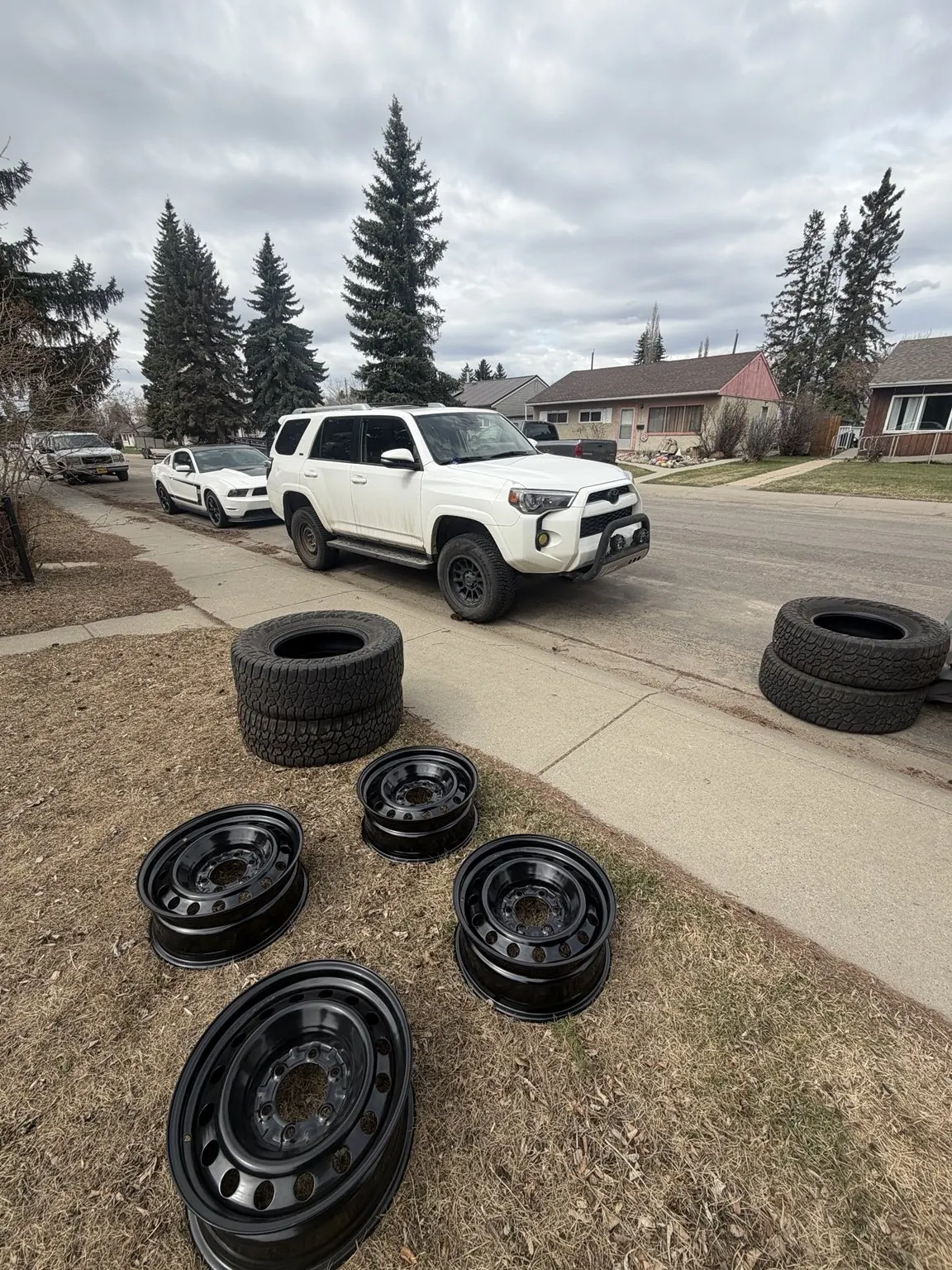 Steel Rim Mounting, Balancing and TPMS Programming Near University of Alberta photo